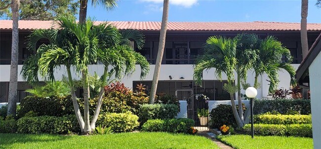 Foto del edificio - 3500 El Conquistador Pkwy