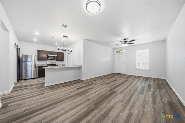 Foto del edificio - 126 Leon Ln