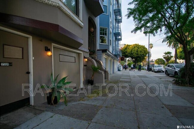 Foto del edificio - 1544 Dolores St