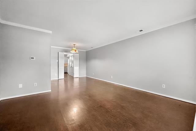 Foto del edificio - 8351 Lullwater Dr
