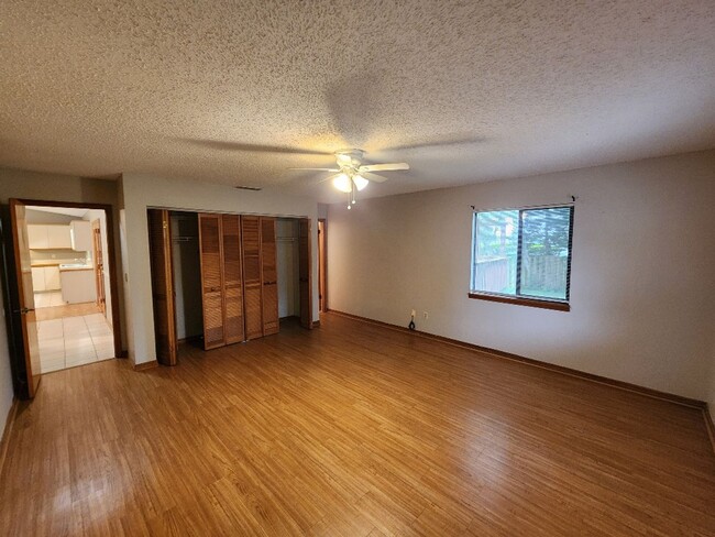 Building Photo - Nice 3/2 home in Florida Shores