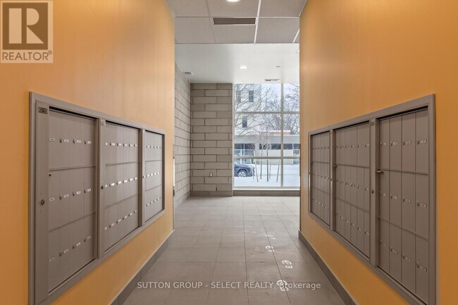 Photo du bâtiment - 351 Hill St