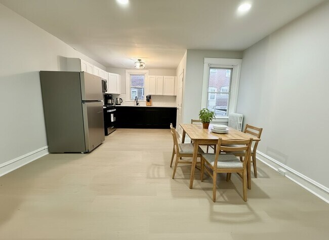 Foto del edificio - 7116 Seaford Ave