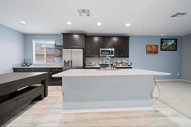 Foto del edificio - 44060 Buckeye Ct
