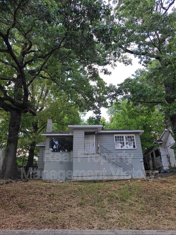 Primary Photo - 1520 33rd St Ensley
