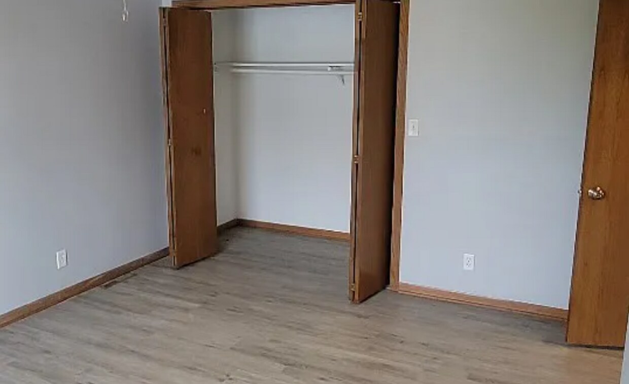 3149 E 24th Rd, Marseilles, IL 61341 Room for Rent in Marseilles, IL