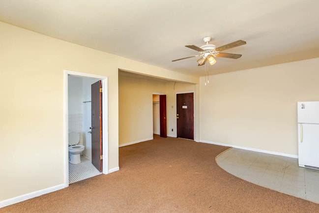 Building Photo - 1370 W 79th St