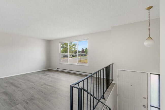 Building Photo - 7506 E Sinto Ave