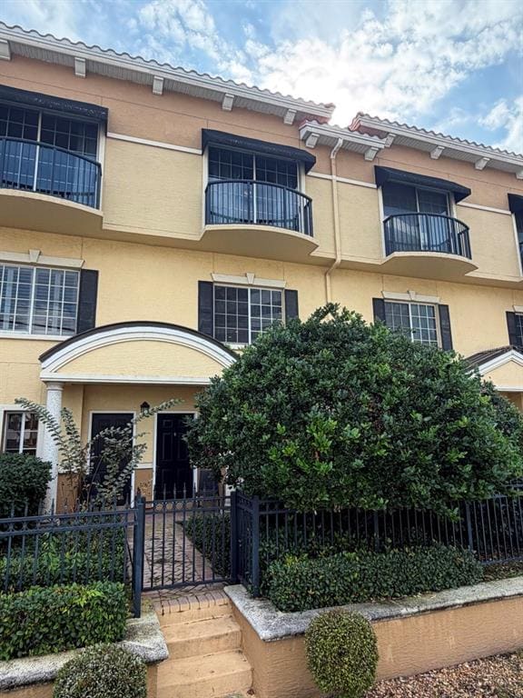 Foto del edificio - 5220 W Kennedy Blvd