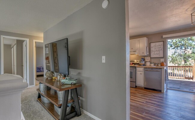 Building Photo - Charming 3-Bed, 2-Bath Rental Home – Just ...