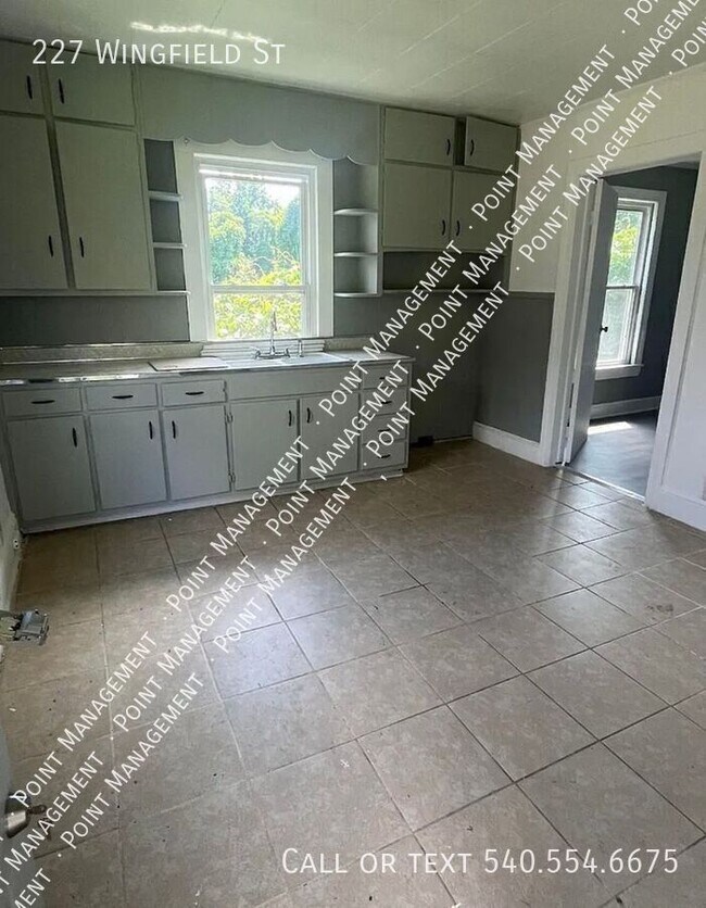Foto del edificio - 227 Wingfield St