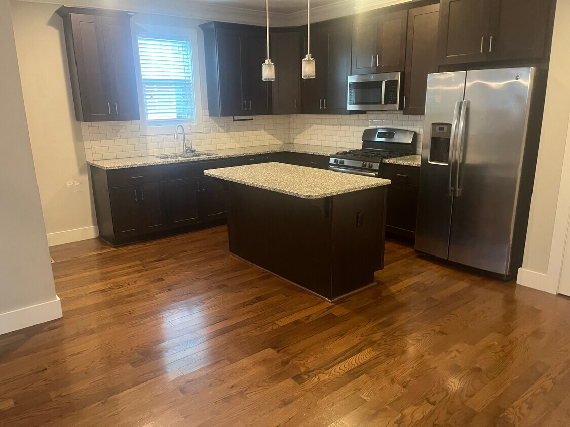 Foto principal - 1458 Avon St
