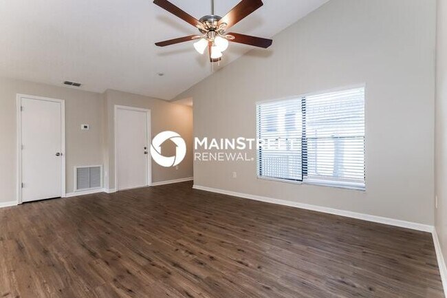 Foto del edificio - 3 Bedroom Pet-Friendly Home in VALRICO, FL...