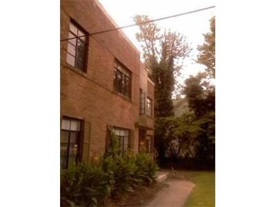 Foto del edificio - 3723 Woodford Rd