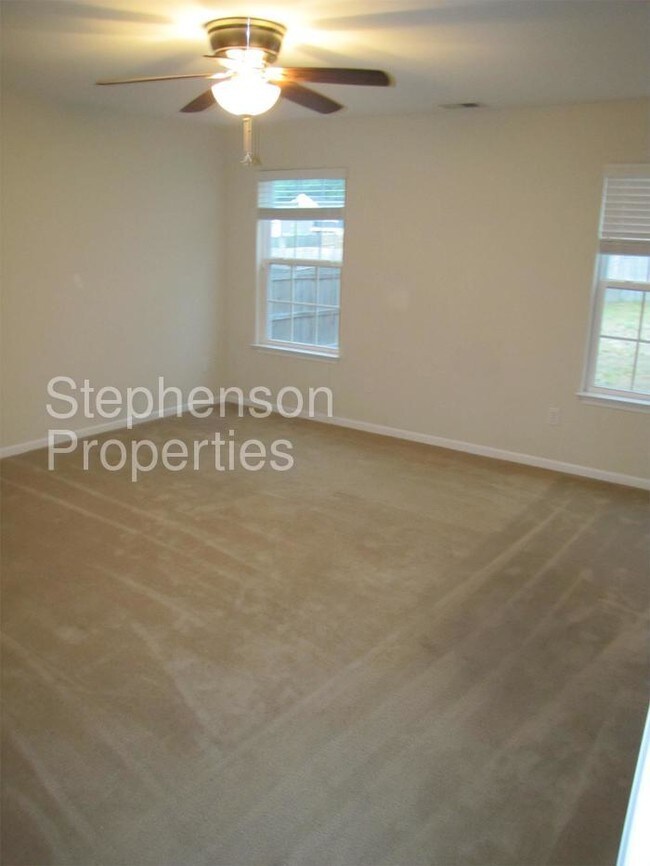 Foto del edificio - 910 Buckman Ct