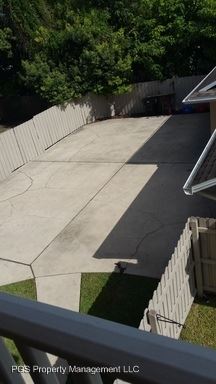 Foto del edificio - 111 E Steele St