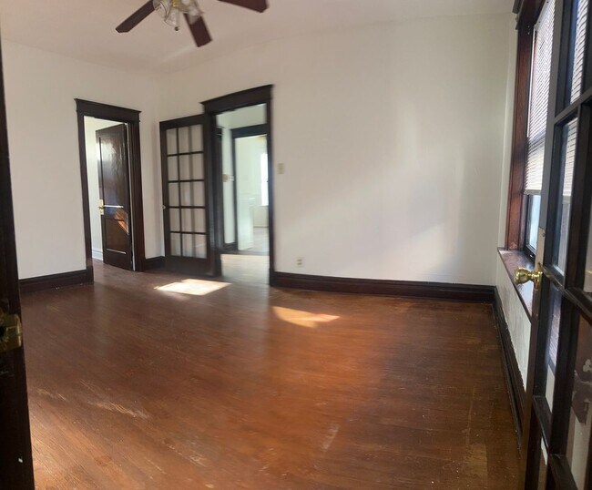 Foto del edificio - 5847 Goener Ave