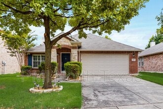 Building Photo - 9757 Everson Dr