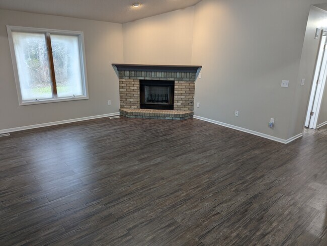 Sala de estar - 15210 Water Oak Plz