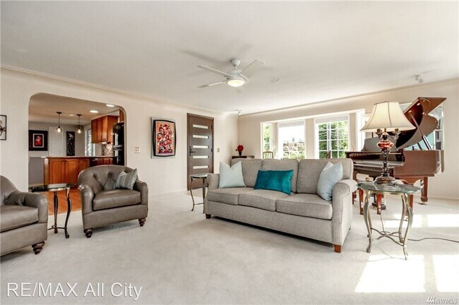 Building Photo - 3 br, 2 bath House - 1628 SW 152nd Street
