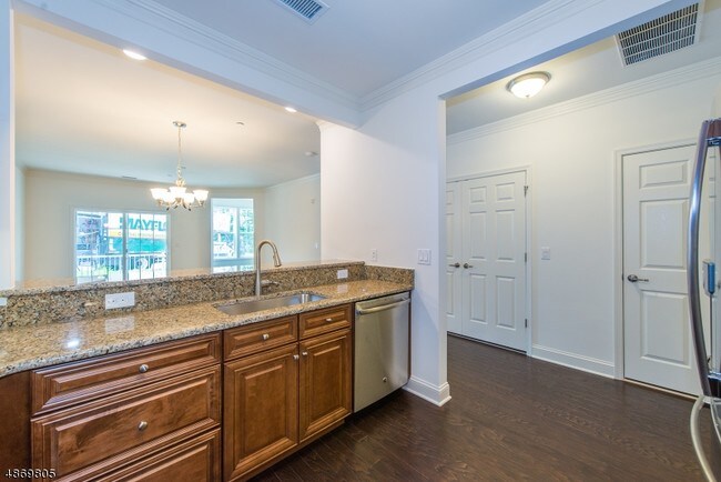 Building Photo - 4101 Hoover Ln