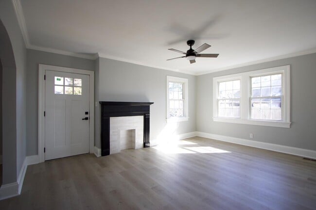 Building Photo - 1602 Waverly Ave