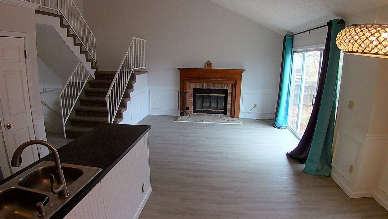 Primary Photo - Experience Aurora living in this spacious ...