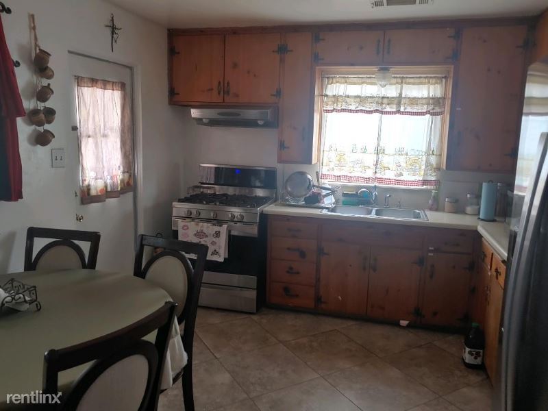 Primary Photo - 3 br, 1 bath House - 1 Spani Way 1 Unit 1