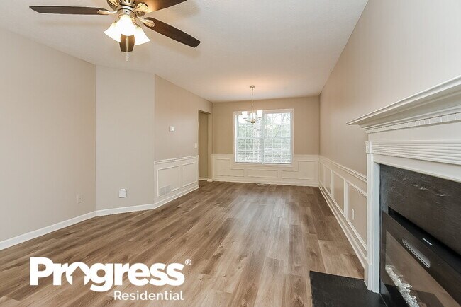 Building Photo - 505 Misty Creek