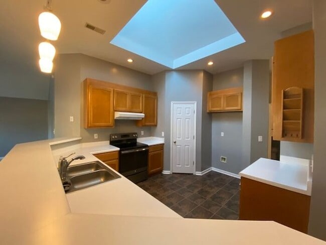 Foto del edificio - Fenced Yard!