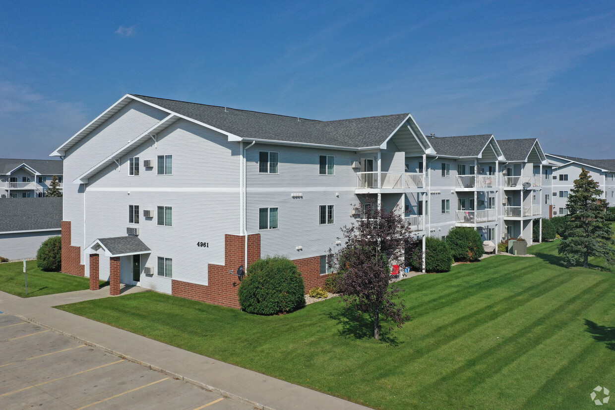 Primary Photo - Osgood Townsite Apartments