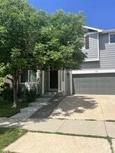 Building Photo - 230 Bonanza Dr