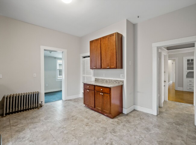 Building Photo - 44 Cameron Ave