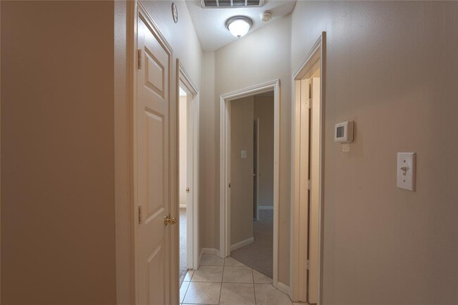 Foto del edificio - 310 Darby Trails Dr
