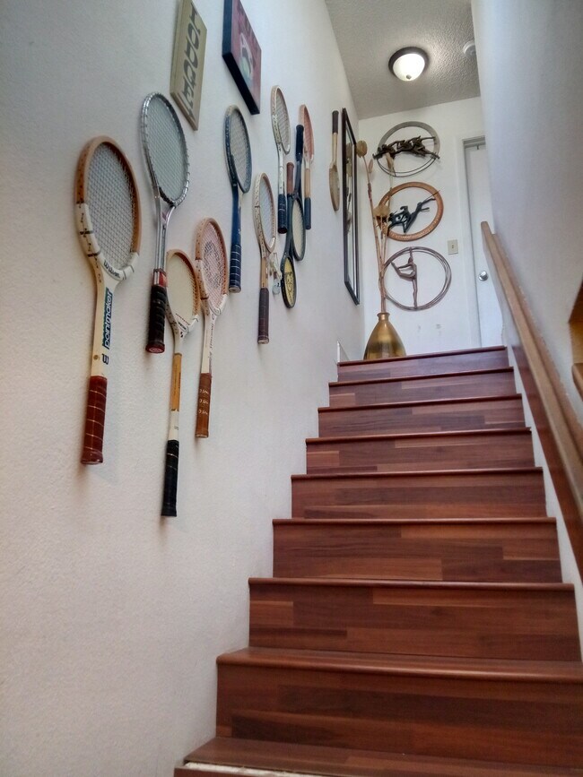 Building Photo - 1495 Malibu Cir NE