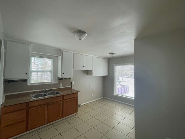 Foto del edificio - 9091 Westwood St