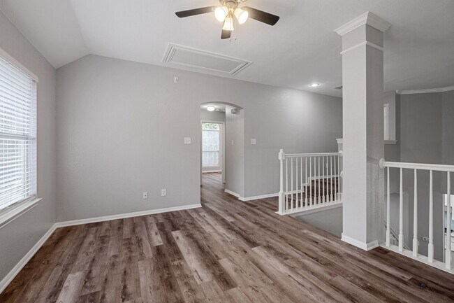 Building Photo - Updated 4 Bedroom, 3 Bath, 2 Story Home in...