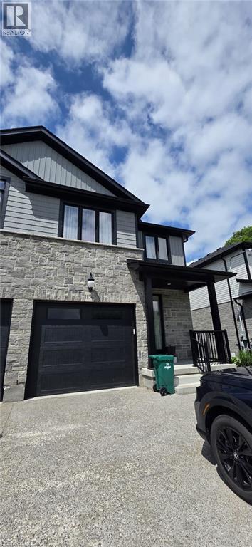 Building Photo - 1156 Swan St