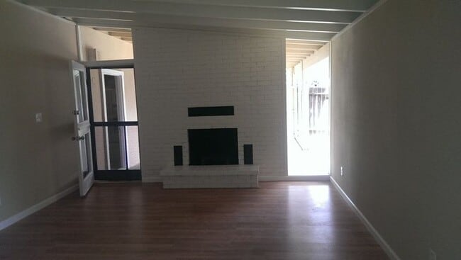 Building Photo - 780 Casselman Dr.