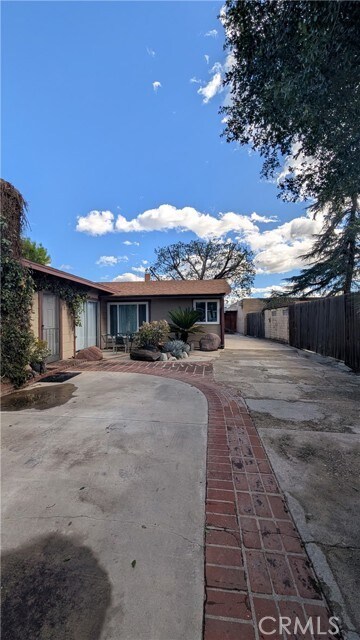 Foto del edificio - 546 Griswold Ave