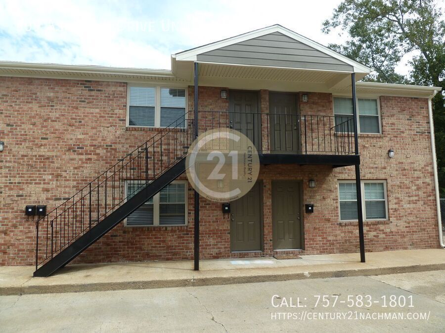 Foto principal - 309 Ashlawn Dr