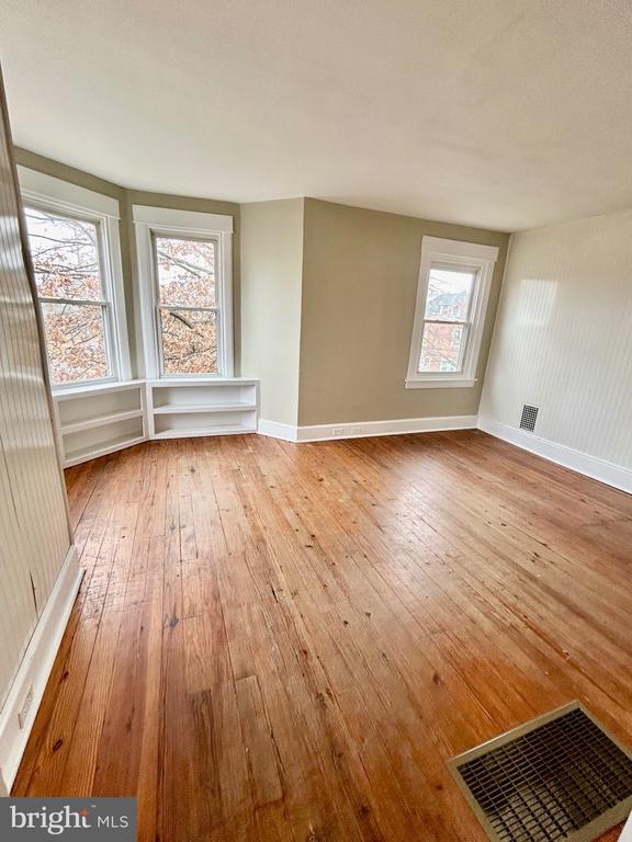 Building Photo - 355 Nutt Rd