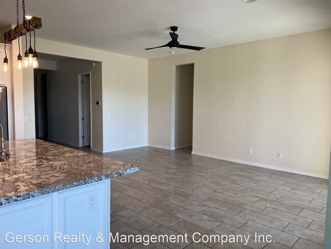 Building Photo - 3 br, 2 bath House - 5140 S. Springs Pl.