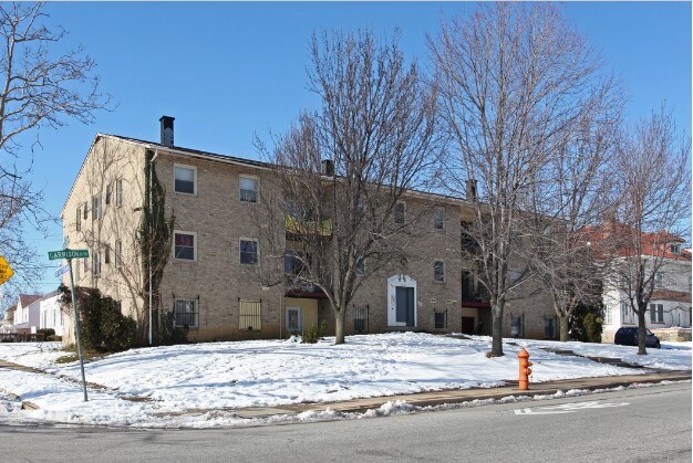 Primary Photo - 3600 Garrison Blvd