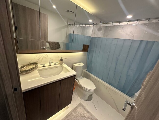 Photo du bâtiment - Flex Room - Widmer St & Adelaide St West