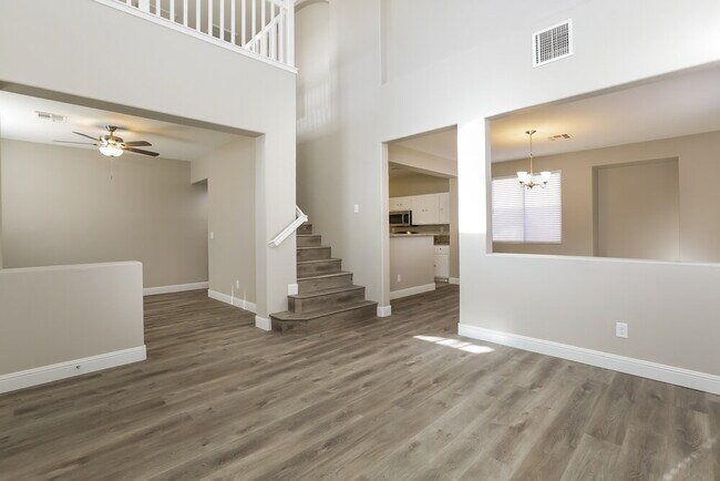 Building Photo - 5443 Goldenroot Ct