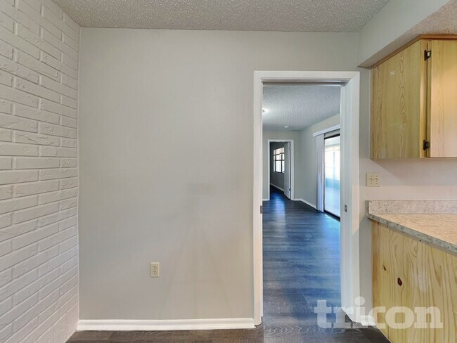 Foto del edificio - 13410 Shadberry Ln