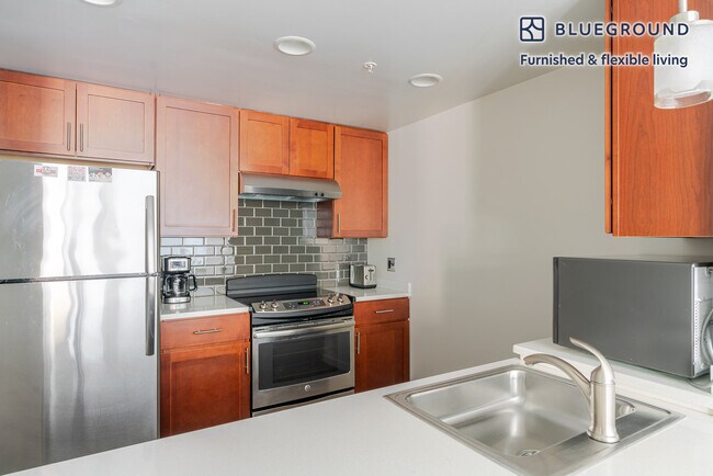 Foto del edificio - 3444 Fairfax Dr