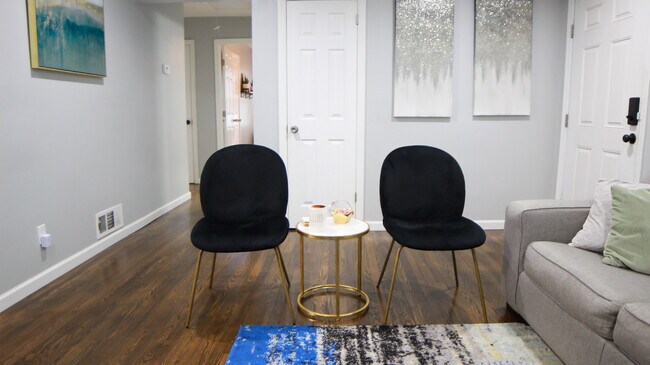 Foto del edificio - 1746 Marcel Ave SW