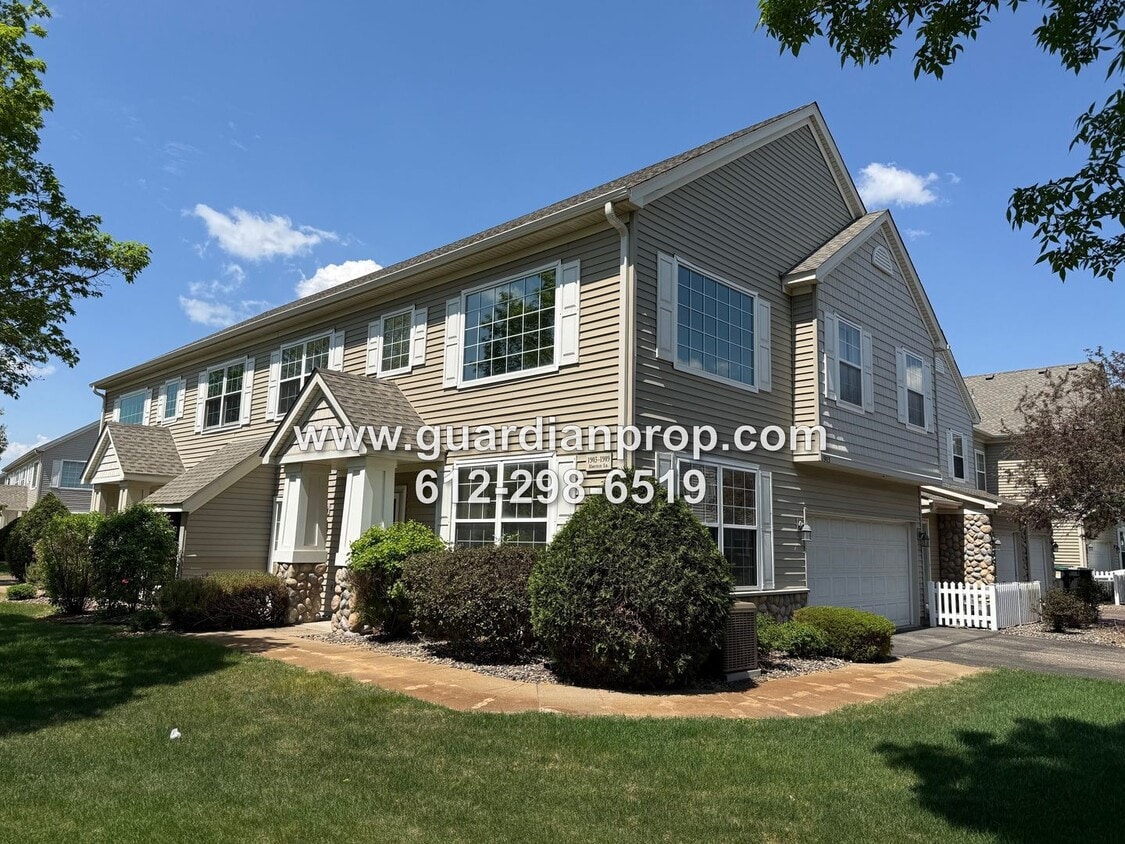Primary Photo - End Unit Townhouse for August, Vaulted Cei...